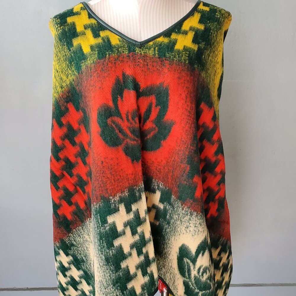 Vintage Wool Blanket Poncho/ 60's Airbrushed Stencil Print Wool/ L-XL - Picture 7 of 10